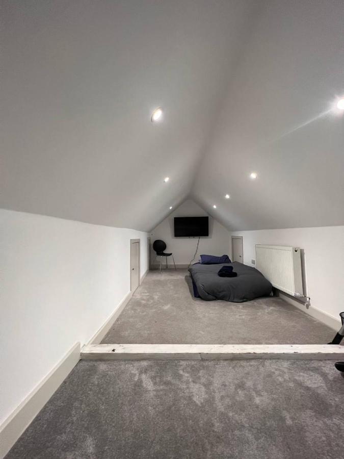 Appartamento Star London Finchley Road 3-Bed Haven Esterno foto